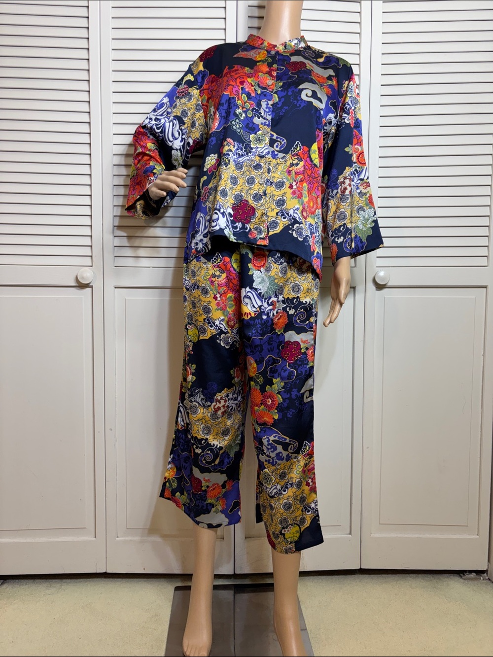 Natori Multicolor Print Satin Pajama Set Medium
